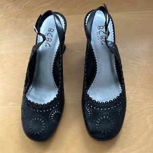 Gently used sling back closed toe BCBG shoes.